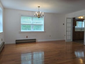 285 Bromley Rd in Henryville, PA - Building Photo - Building Photo