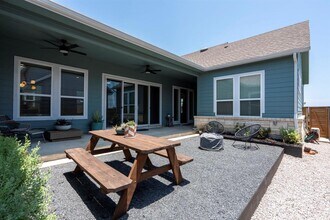 8416 Apogee Blvd in Austin, TX - Building Photo - Building Photo