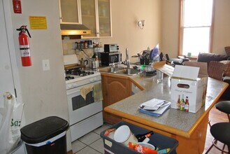 453 Cambridge St, Unit #1, in Boston, MA - Building Photo - Building Photo