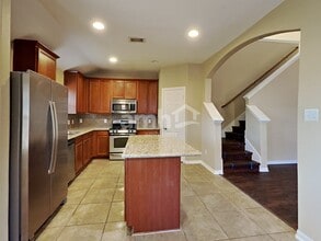 5318 Rio Dr in Baytown, TX - Building Photo - Building Photo