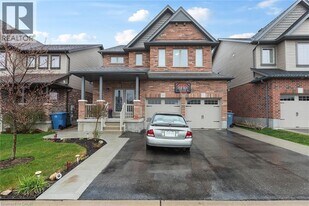 113 Couling Crescent in Guelph, ON - Building Photo