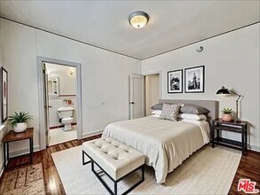 145 N Sycamore Ave in Los Angeles, CA - Building Photo - Building Photo