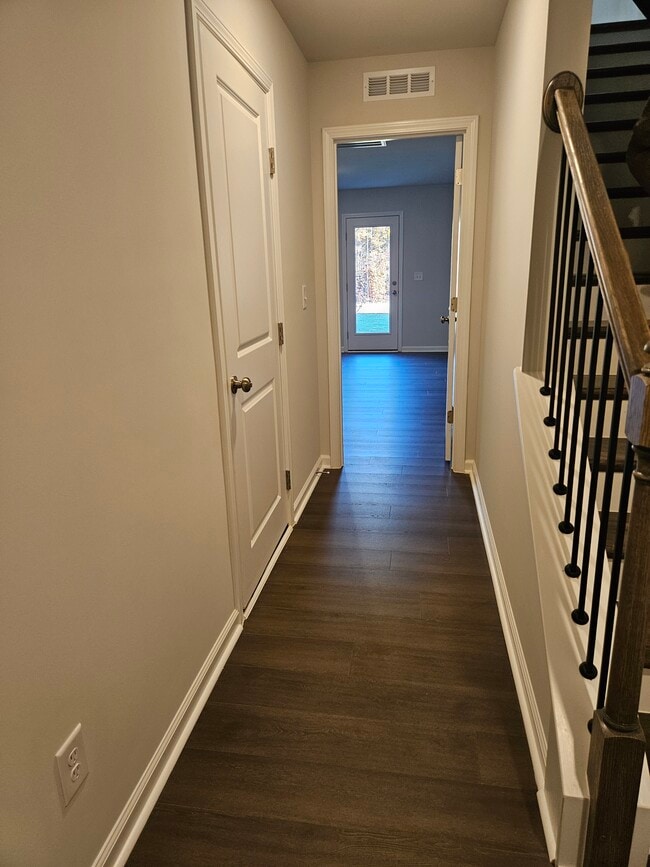 530 Light Oak Way in Apex, NC - Foto de edificio - Building Photo