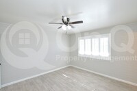 10619 W Hope Dr photo'