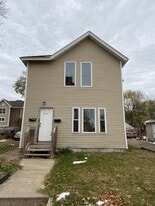 2435 Portland Ave in Minneapolis, MN - Building Photo