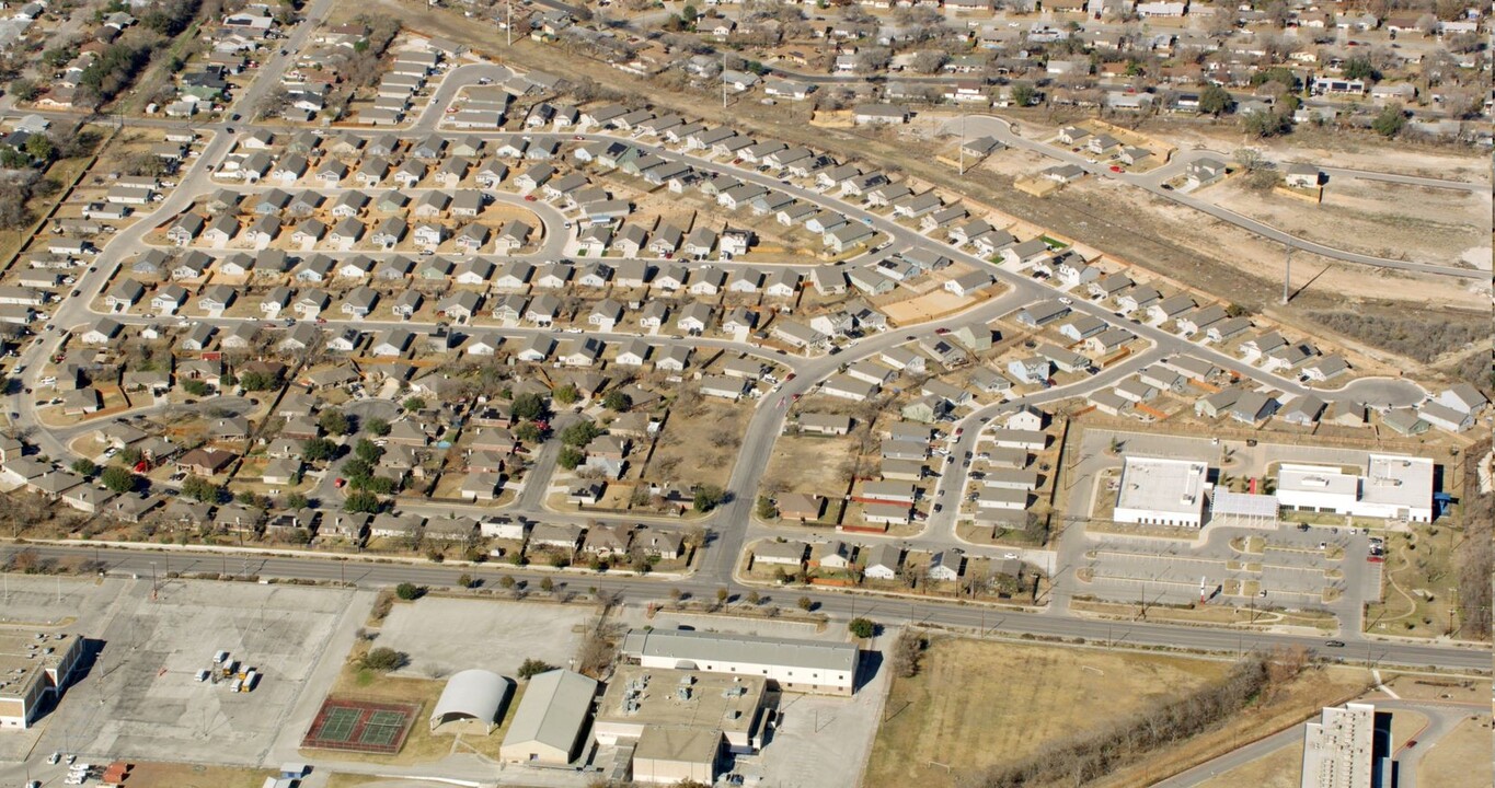 Vista Point in San Antonio, TX - Building Photo