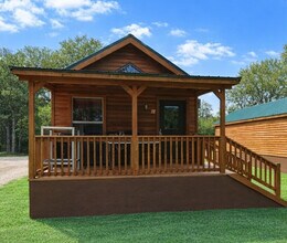 299 Willow Springs Dr in Pipe Creek, TX - Building Photo - Building Photo