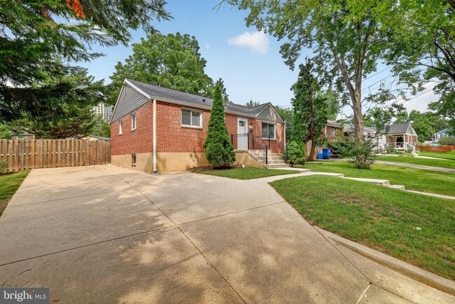 property at 11102 Bucknell Dr