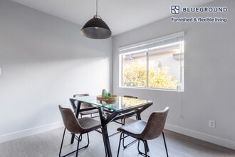 1231 S Bundy Dr in Los Angeles, CA - Building Photo - Building Photo