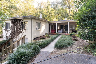 3005 Leonard St in Raleigh, NC - Foto de edificio - Building Photo