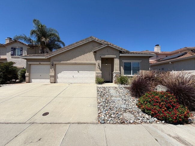 6425 Rabbit Hollow Way