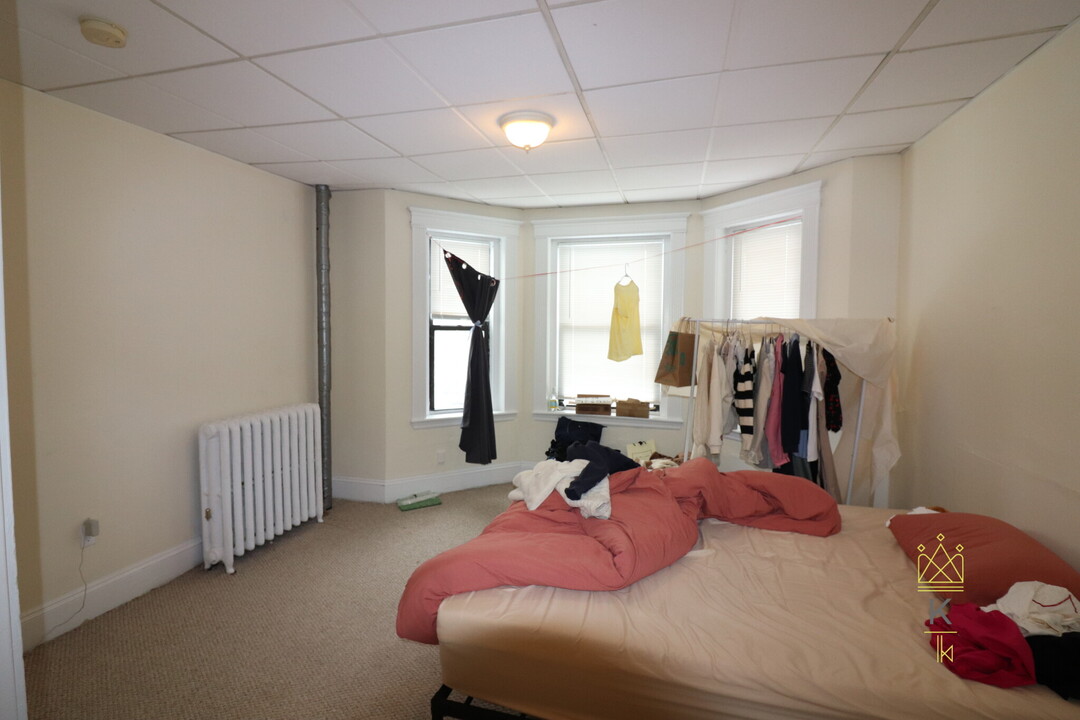 409 Huntington Ave in Boston, MA - Building Photo