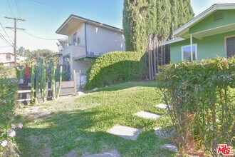 2657-2657 Piedmont Ave in Glendale, CA - Building Photo - Building Photo