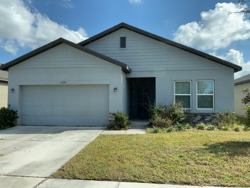 11522 Pace Bend Ct in Gibsonton, FL - Building Photo