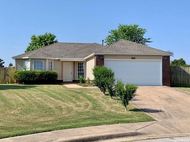 property at 565 Oakwoods Dr