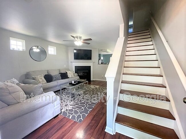 238 Oak Grove Way in Acworth, GA - Building Photo - Building Photo