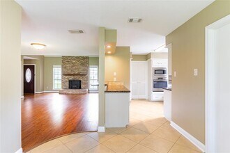 2414 Cypress Hill in Sugar Land, TX - Foto de edificio - Building Photo