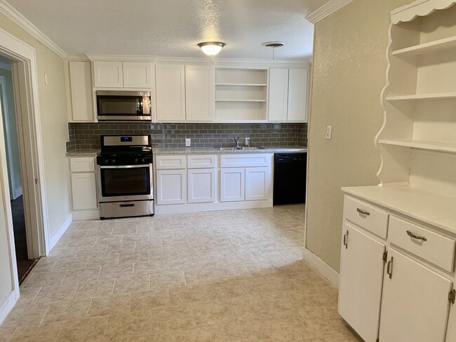 1026 S Travis St in Amarillo, TX - Building Photo - Building Photo