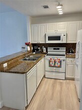 6102 NW 114th Ct in Miami, FL - Building Photo - Building Photo