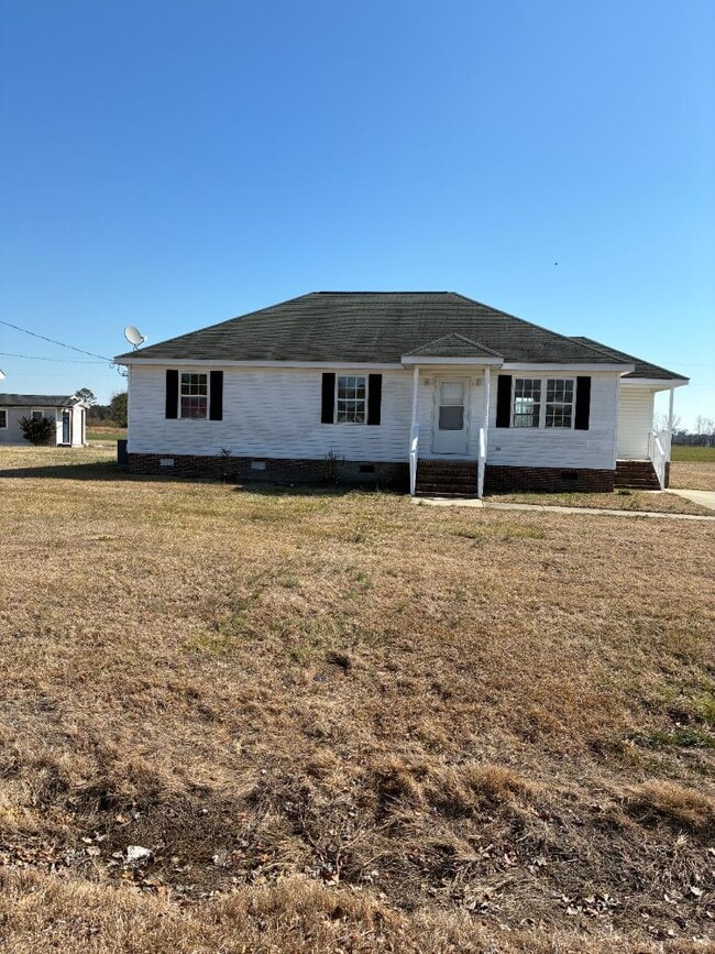 property at 7021 Kingswood Cir