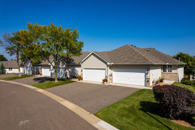 Hickory Hills Villas