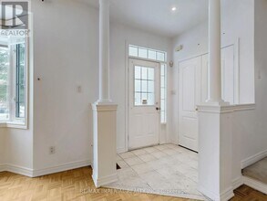 30 Catalina Crescent in Richmond Hill, ON - Building Photo - Building Photo