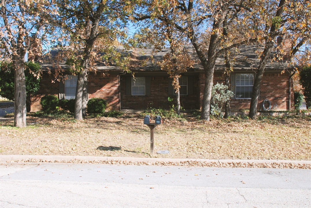 7500-7518 Windhaven Rd in North Richland Hills, TX - Building Photo