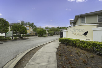 The Cottages at Argyle in Jacksonville, FL - Building Photo - Building Photo