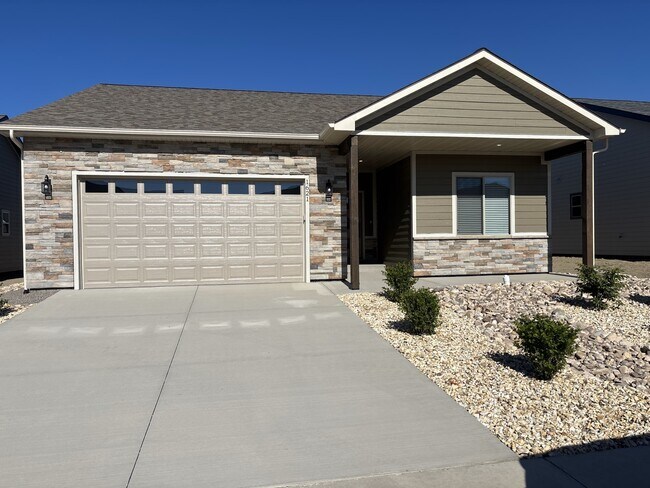 property at 1621 Weminuche Ave