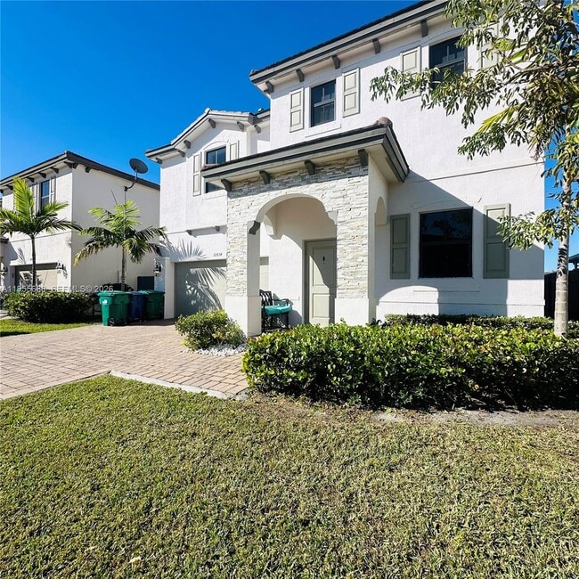 22634 SW 131st Pl in Goulds, FL - Building Photo - Building Photo