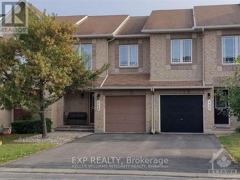 428 Breckenridge Crescent in Ottawa, ON - Building Photo