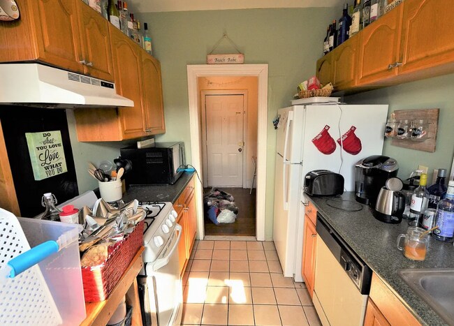 20 Hemenway St, Unit 35 in Boston, MA - Building Photo - Building Photo