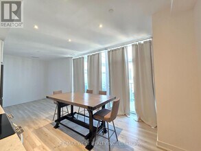 375-375 Sea Ray Ave in Innisfil, ON - Building Photo - Building Photo