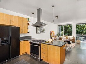 1510 SE 34th Ave in Portland, OR - Building Photo - Building Photo