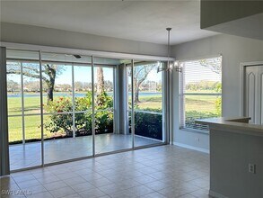 1953 Crestview Way in Naples, FL - Foto de edificio - Building Photo