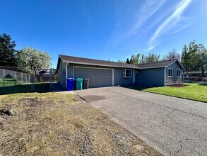 3025 NE 29th St in Gresham, OR - Building Photo - Building Photo