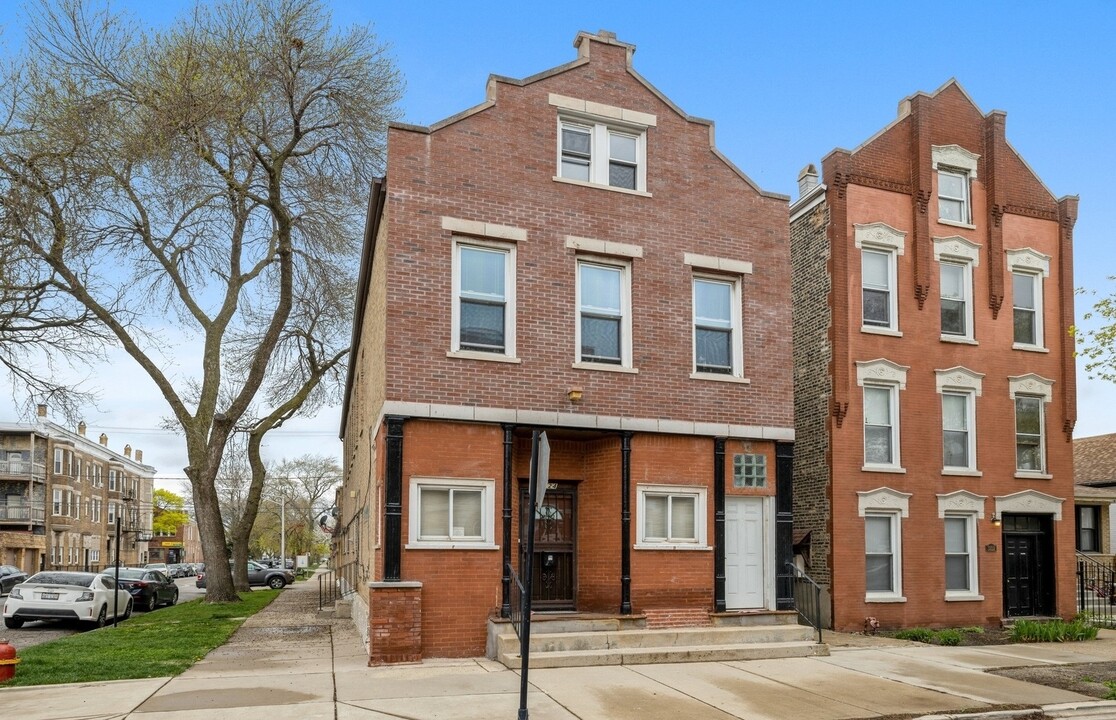 3224 S May St in Chicago, IL - Building Photo