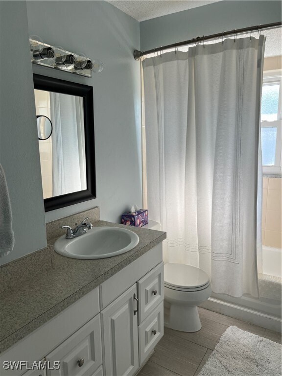 671 100th Ave N in Naples, FL - Building Photo - Building Photo