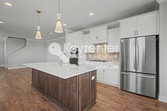 2406 North St in Westfield, IN - Building Photo - Building Photo