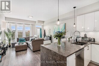 505 Ozawa Private in Ottawa, ON - Building Photo - Building Photo