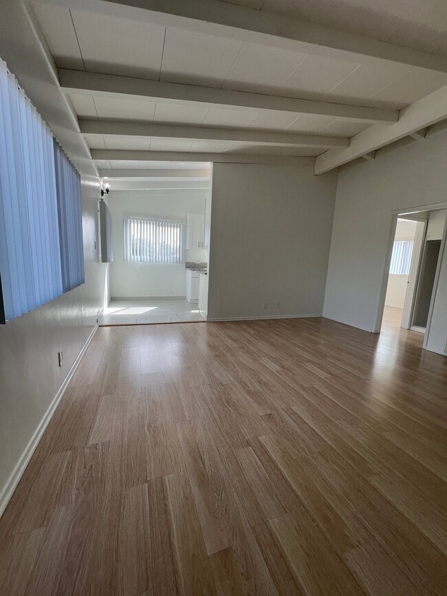 1102 W Broadway, Unit 6 in Anaheim, CA - Building Photo - Building Photo