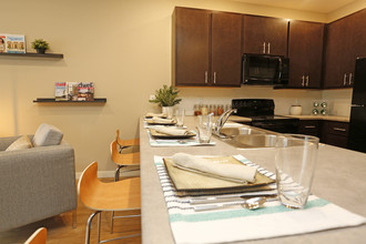 901 Western | Student Housing in Urbana, IL - Building Photo - Interior Photo