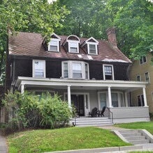 115 Dewitt Pl in Ithaca, NY - Foto de edificio - Building Photo
