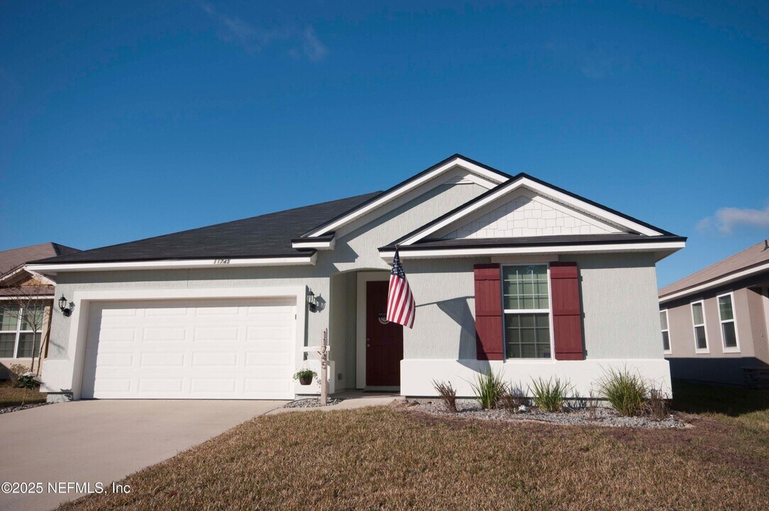 11745 Lake Bend Cir in Jacksonville, FL - Building Photo