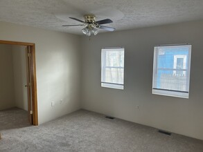 52 Mattie St, Unit Floor 1 in Auburn, NY - Building Photo - Building Photo