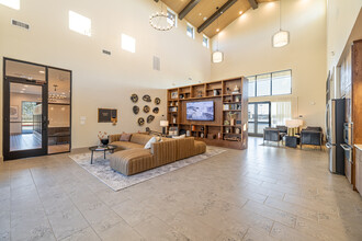 Birchway Sherman in Sherman, TX - Foto de edificio - Interior Photo