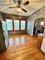 923 E Hillcrest Dr, Unit 2 in Johnson City, TN - Building Photo