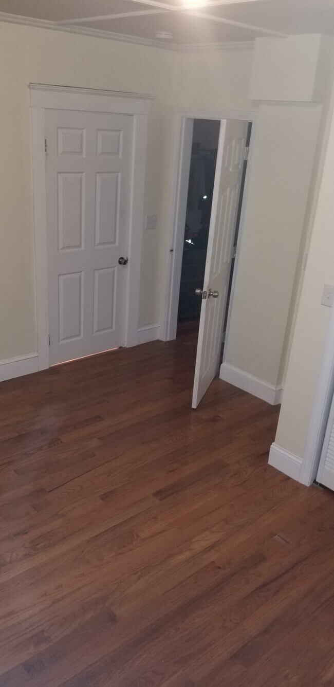 87 Harwood St Apartments and Nearby Lynn Apartments For Rent Lynn, MA