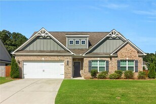 72 Flower Petal Wy in Dacula, GA - Building Photo