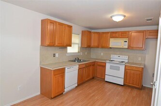13227 Alsatian Ct in Dallas, TX - Building Photo - Building Photo